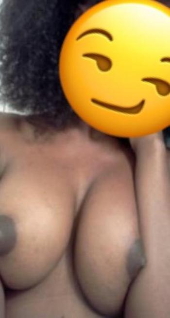 929-388-7341, 28  female escort, Brooklyn