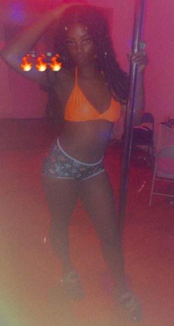 Koko, 23  female escort, Brooklyn