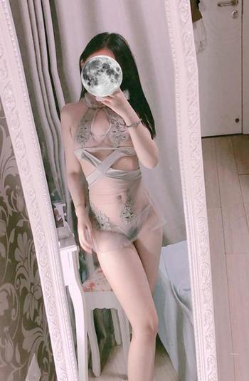 585-446-4588, 23  female escort, Brooklyn