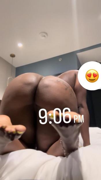 Poundcake , 24  female escort, Brooklyn