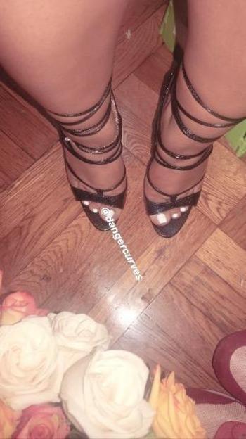 Curvesxxx, 25  female escort, Brooklyn