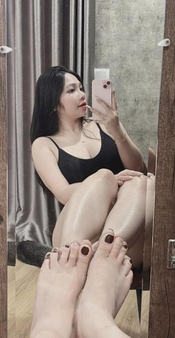 209-554-0758, 23  female escort, Brooklyn
