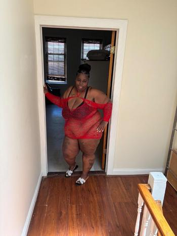 Dee, 38  female escort, Brooklyn