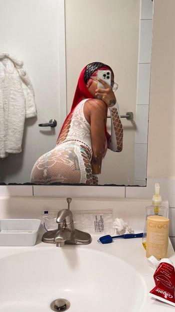 Tiny , 25  female escort, Brooklyn