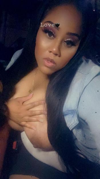 HONEYy , 25  female escort, Brooklyn