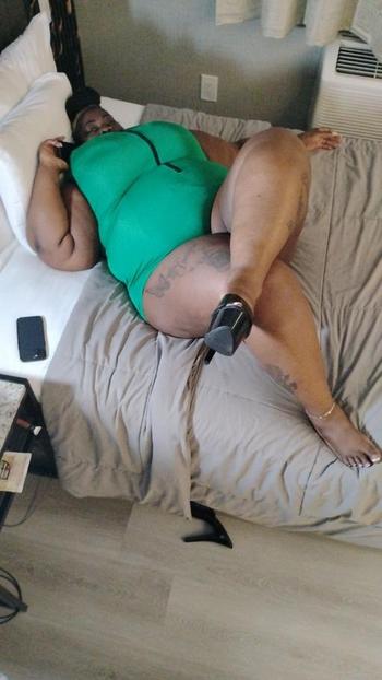 Dee, 38  female escort, Brooklyn